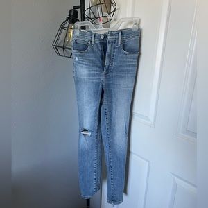 Denim Forum Lola High Rise Skinny Crop🤍